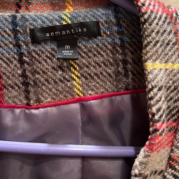 Blazer - Picture 2 of 5